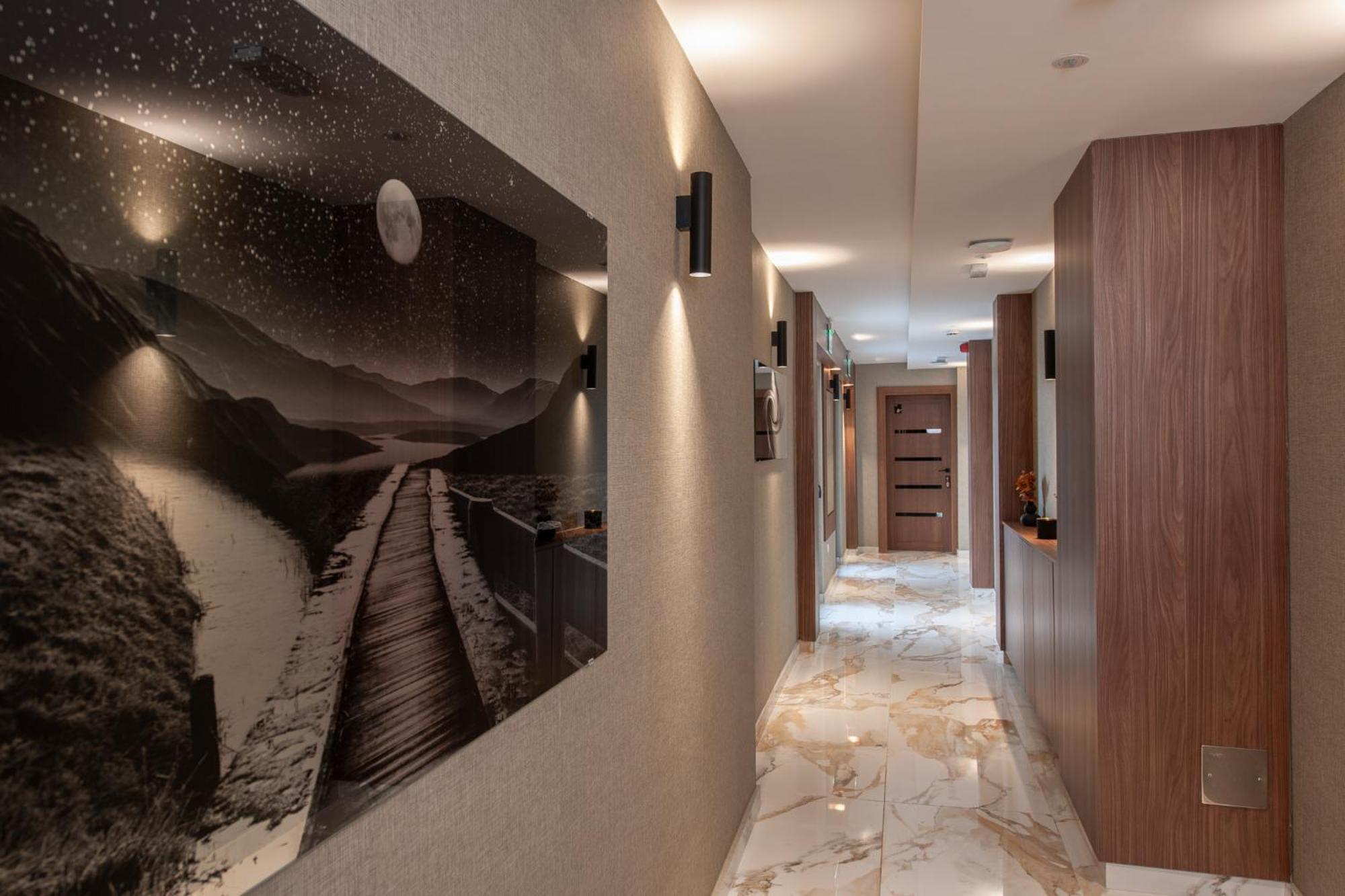 Hotel Kralj Kraljevo Kültér fotó