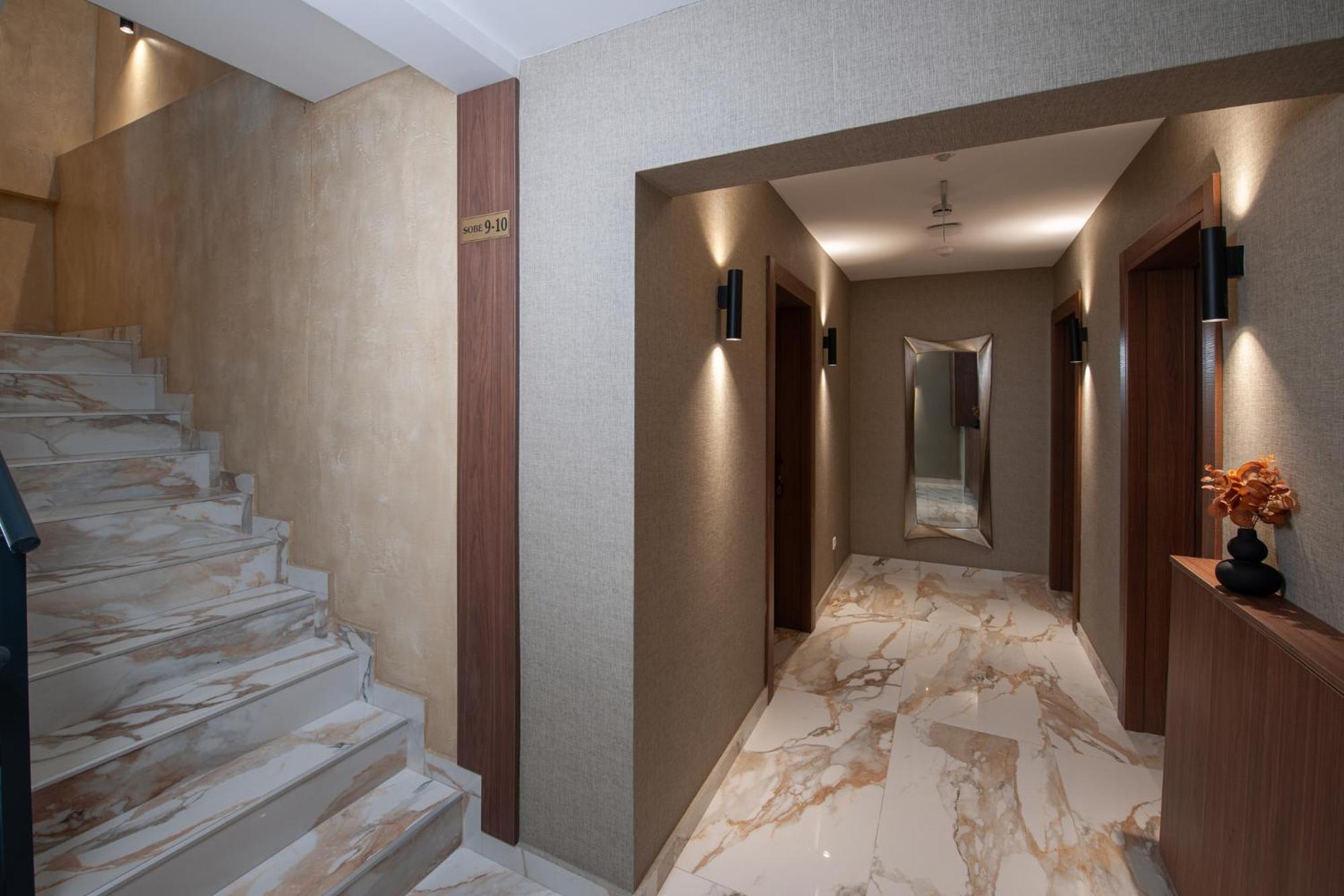 Hotel Kralj Kraljevo Kültér fotó