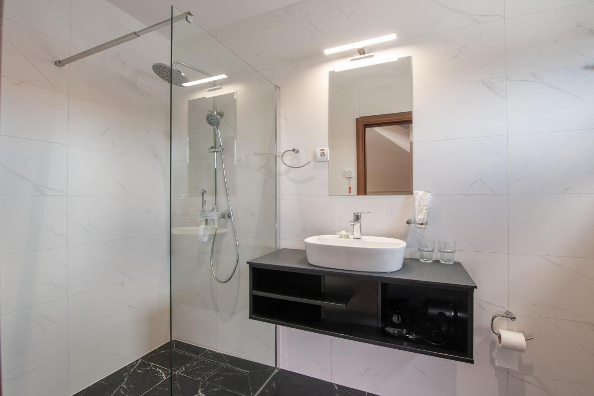 Hotel Kralj Kraljevo Szoba fotó
