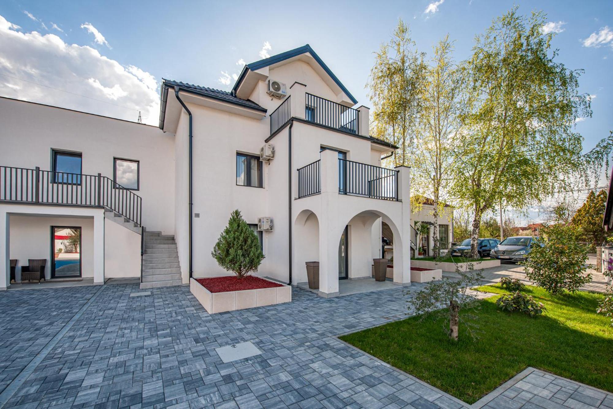 Hotel Kralj Kraljevo Kültér fotó