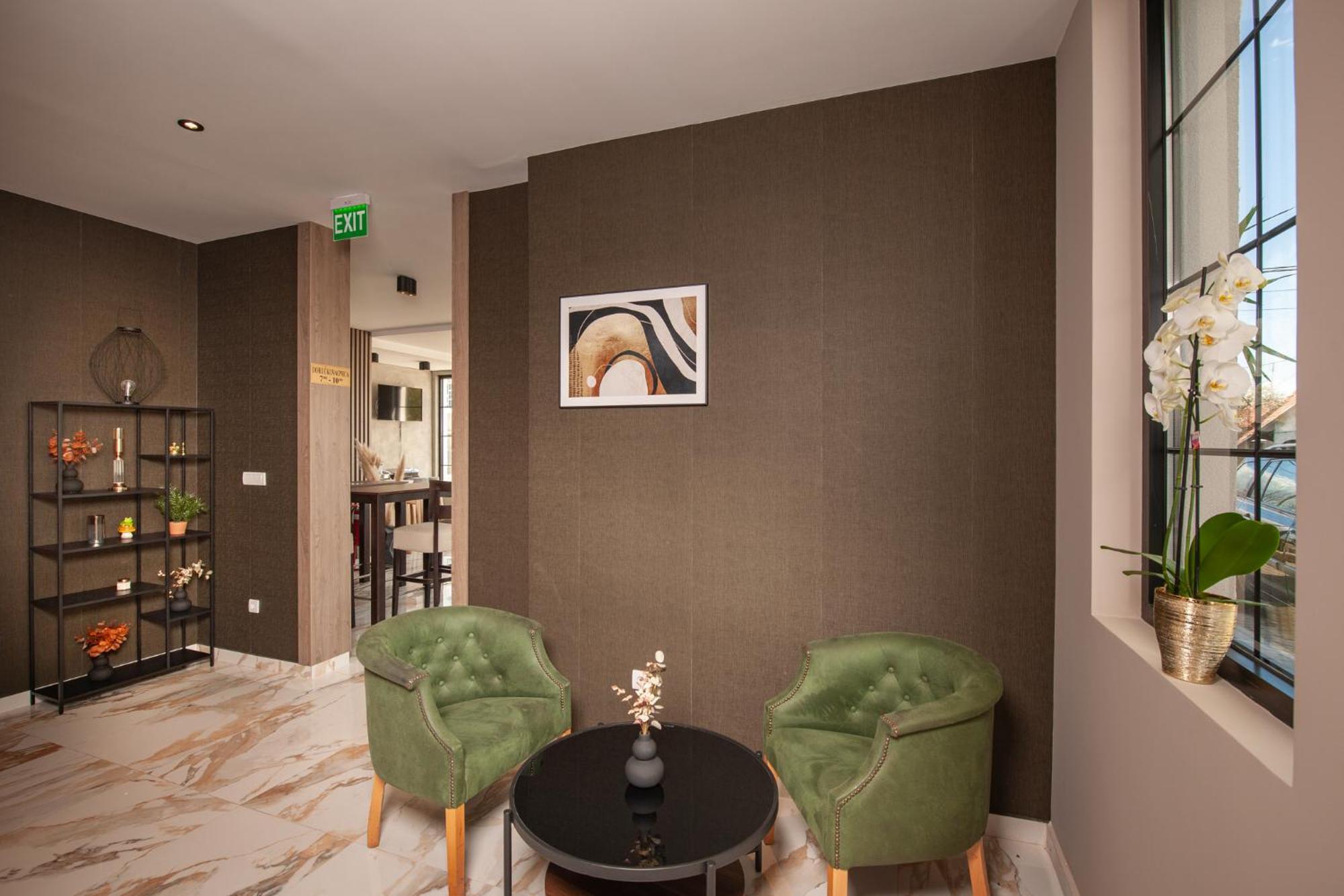 Hotel Kralj Kraljevo Kültér fotó