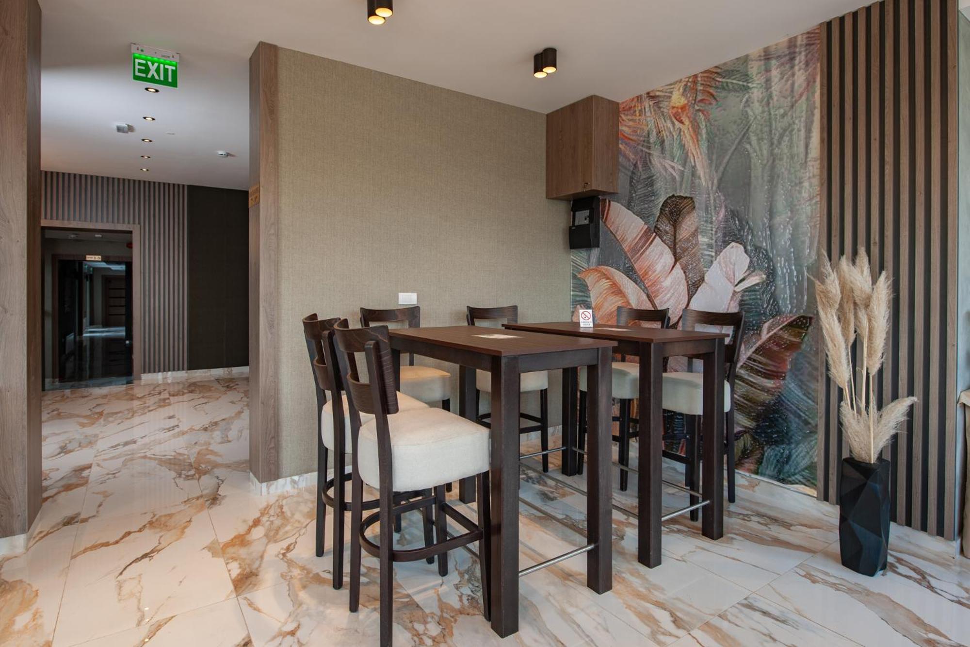 Hotel Kralj Kraljevo Kültér fotó