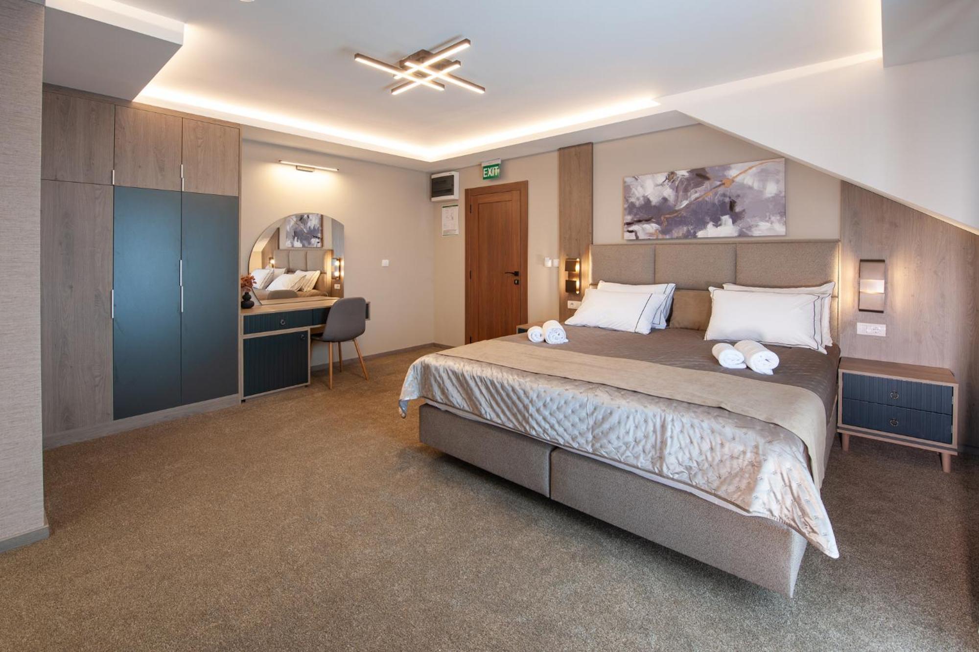 Hotel Kralj Kraljevo Kültér fotó