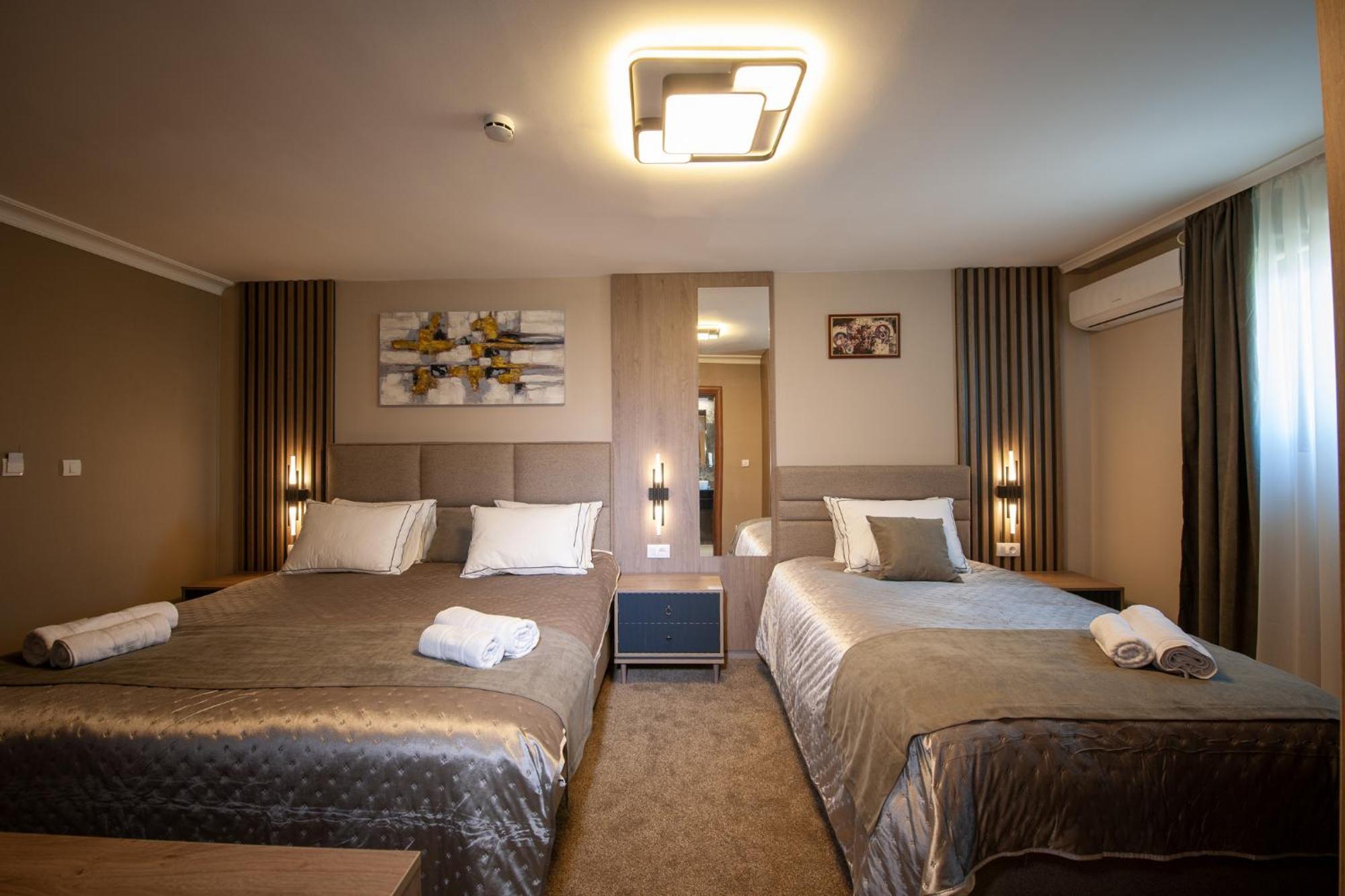 Hotel Kralj Kraljevo Kültér fotó