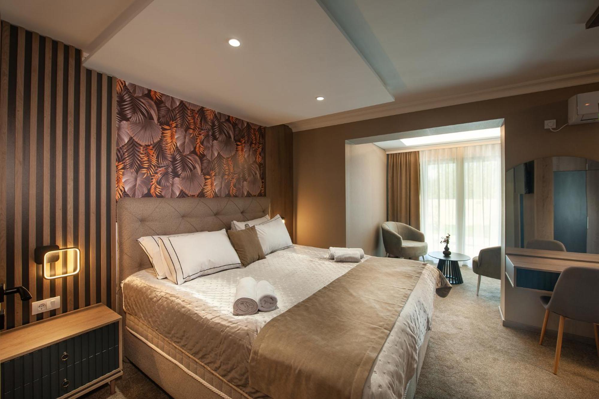 Hotel Kralj Kraljevo Kültér fotó