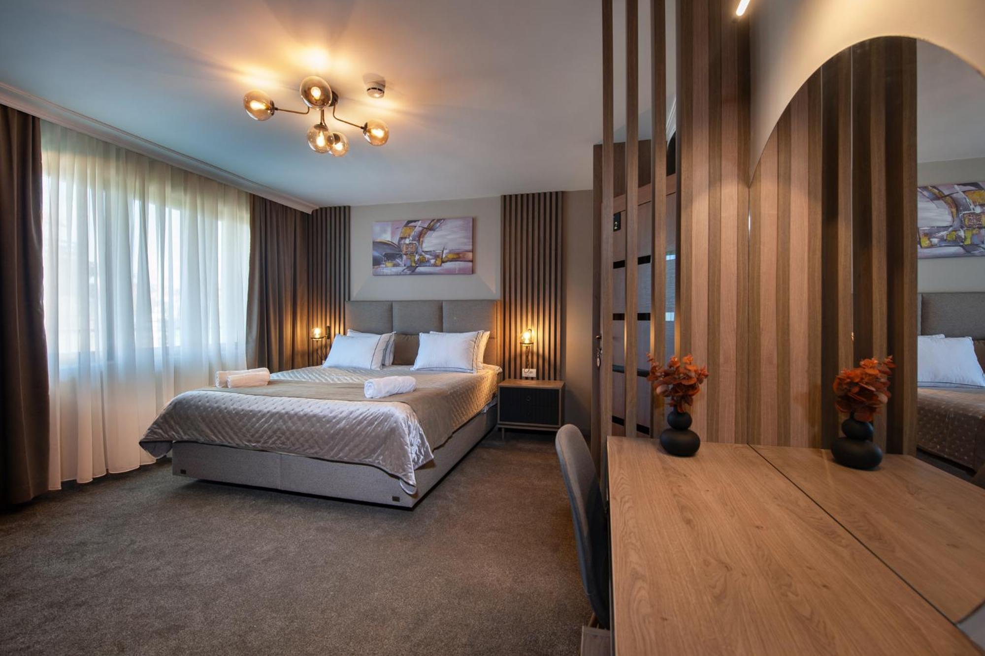 Hotel Kralj Kraljevo Kültér fotó